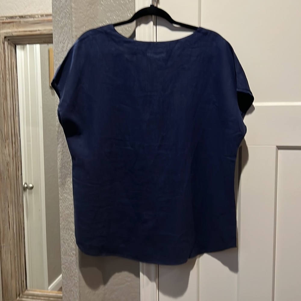 JOHNNY WAS Linen Top - Picture 3 of 3